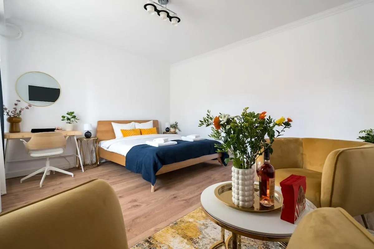 Apartment G24 - Luxurious & Cozy Stay Inspired By Freedom Bucharest