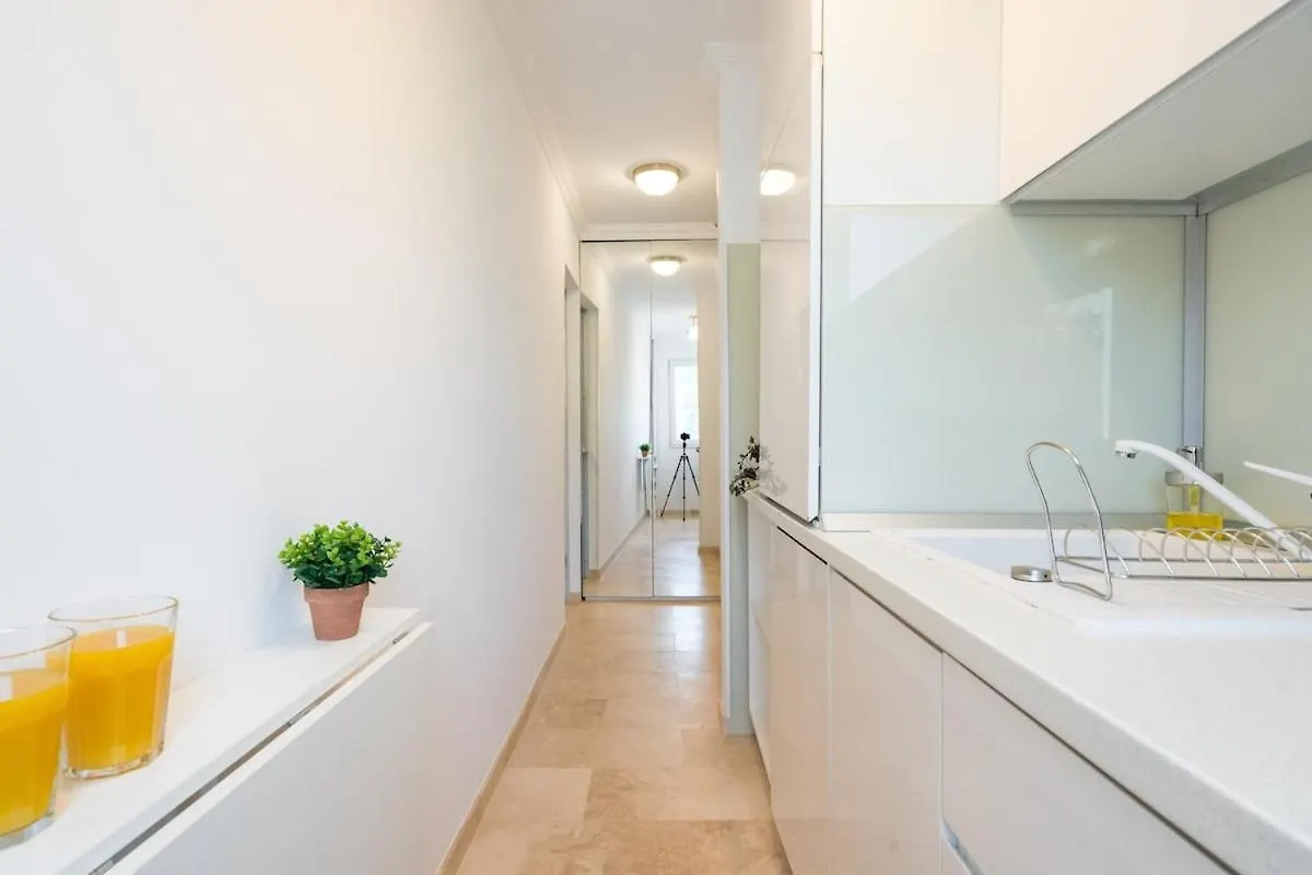 G24 - Luxurious & Cozy Stay Inspired By Freedom بوخارست شقة